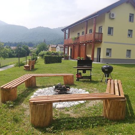 Hisasmihelka Apartamento Kobarid Exterior foto